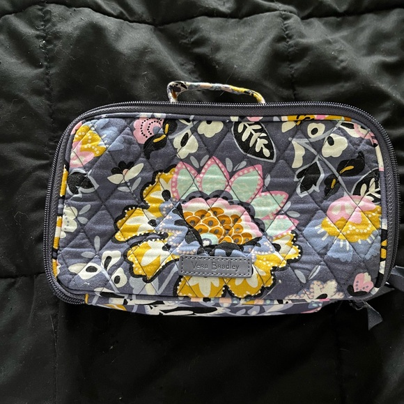 Blush and Brush Case - Charmont Meadow - Picture 3 of 4